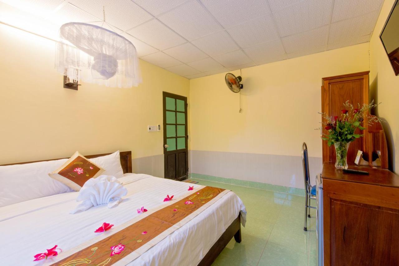 Bougain Villeas Homestay Hoi An Exterior photo