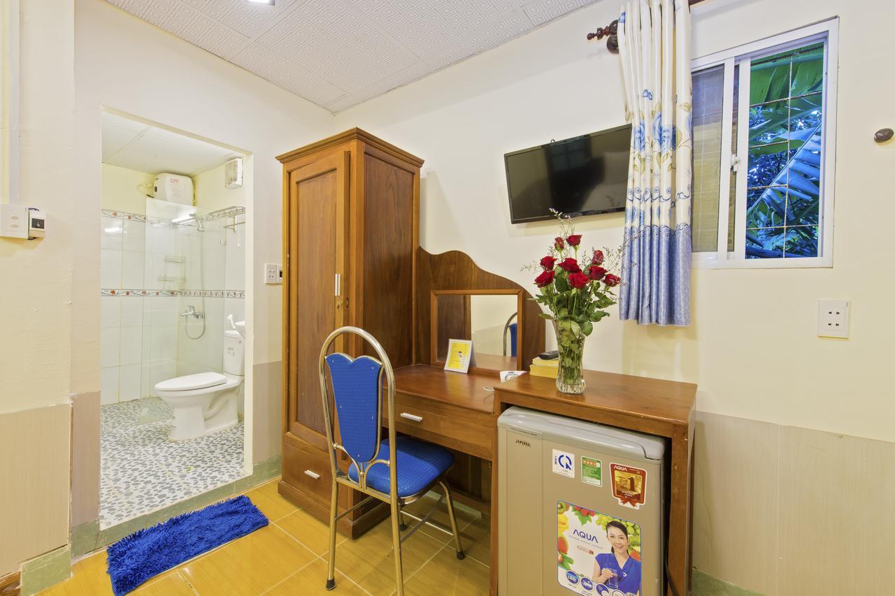 Bougain Villeas Homestay Hoi An Exterior photo